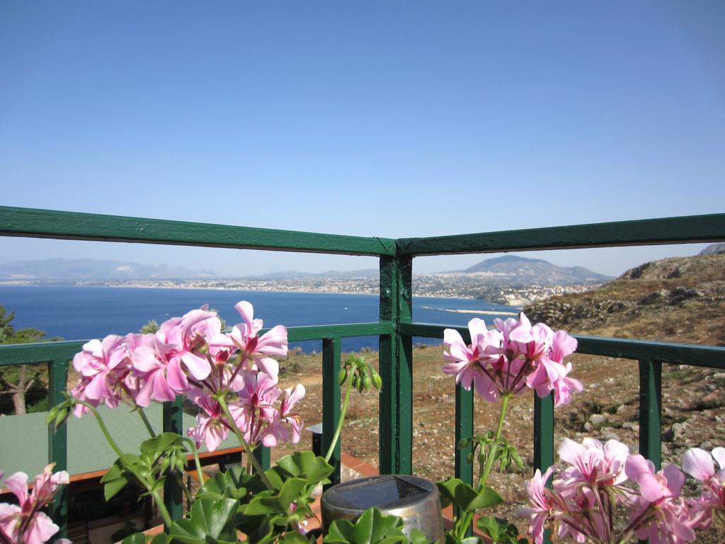 Casa Vacanze La Terrazza Sul Golfo Castellammare del Golfo Eksteriør billede