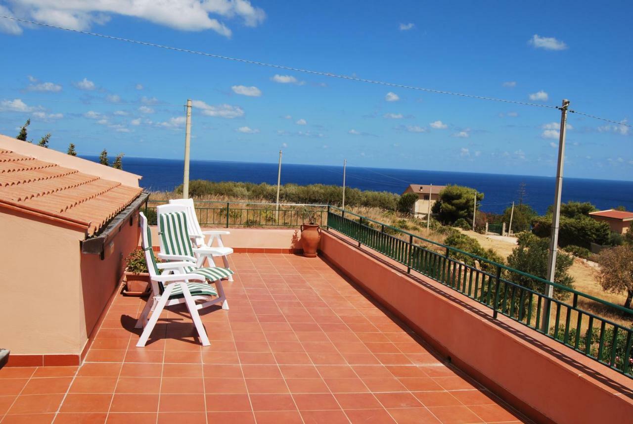 Casa Vacanze La Terrazza Sul Golfo Castellammare del Golfo Eksteriør billede