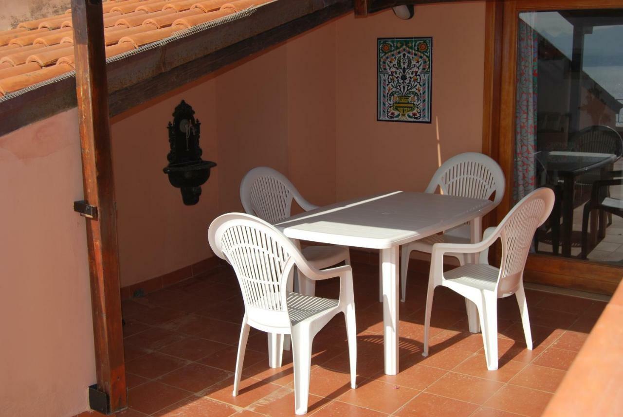 Casa Vacanze La Terrazza Sul Golfo Castellammare del Golfo Eksteriør billede